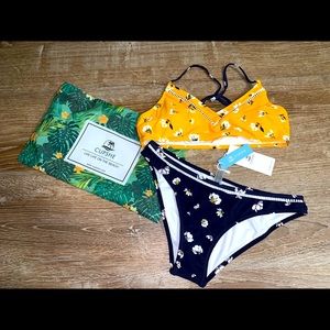 Cupshe NWT Yellow and Navy Floral Bikini Medium in original bag